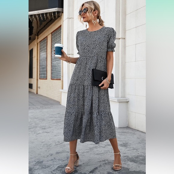 Women’s Tiered Maxi Dress - Picture 9 of 9